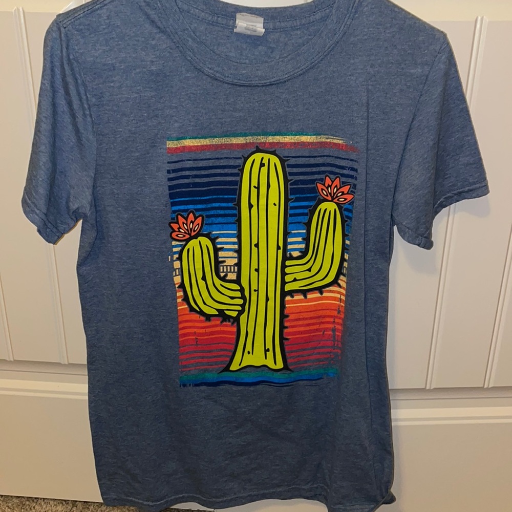 Cactus sunset graphic tee